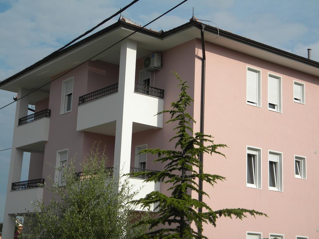 Apartment Srebrni Oblak Arandjelovac Eksteriør bilde